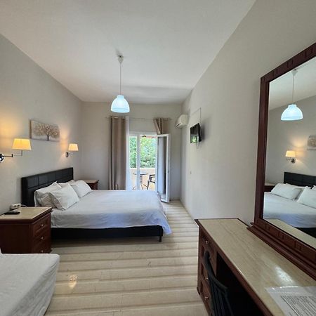 Olive Garden Studios & Apartments Acharavi  Ngoại thất bức ảnh
