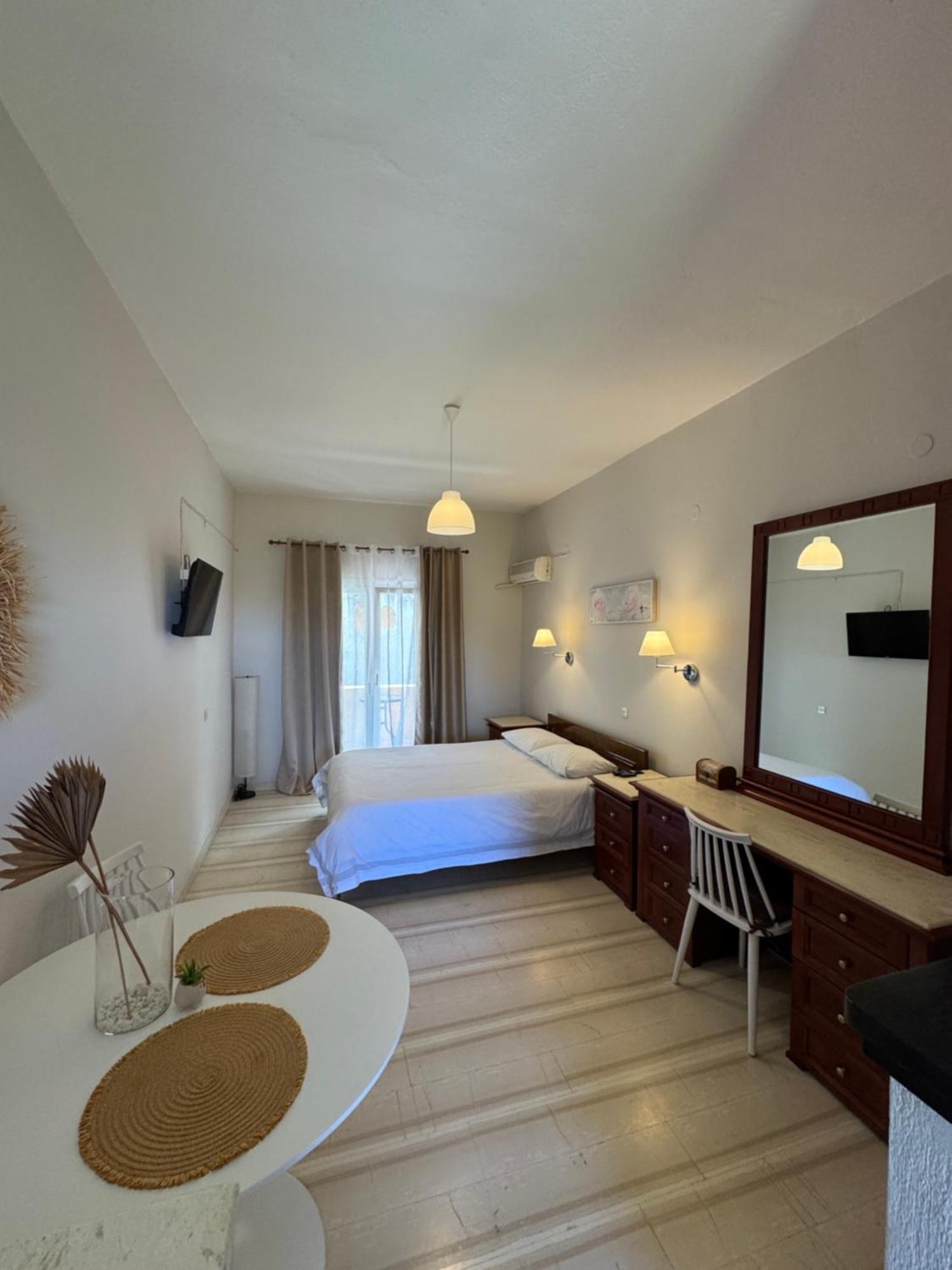 Olive Garden Studios & Apartments Acharavi  Ngoại thất bức ảnh